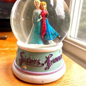 Disney Frozen Snow Globe Music Box Elsa & Anna “Sisters Forever” Plays Let It Go
